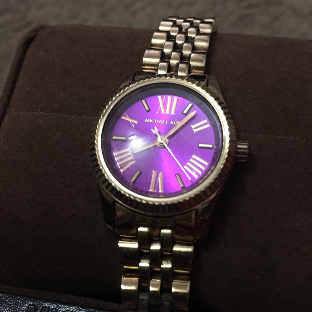 Michael Kors women’s (rose gold) watch